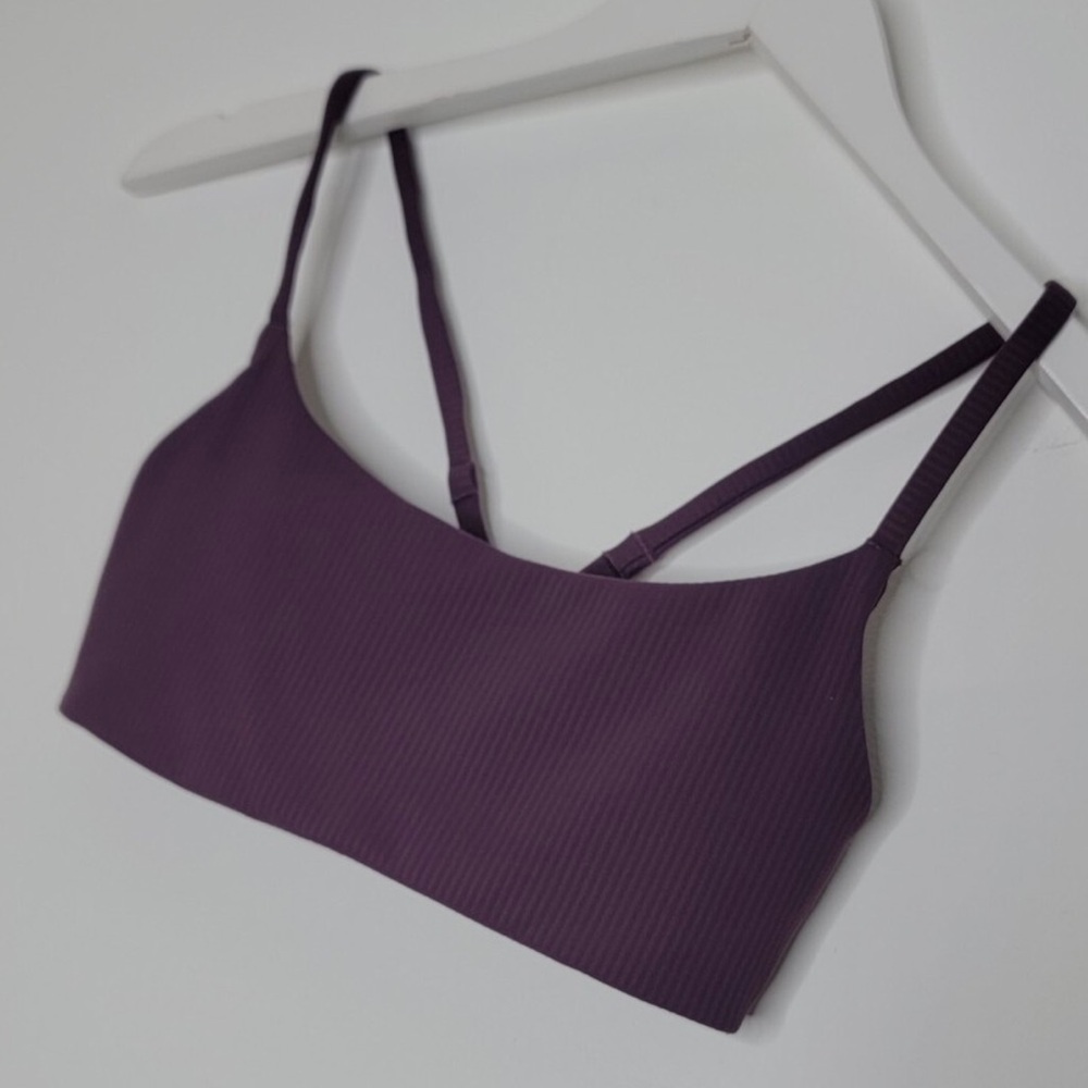 Lululemon Wunder Train Strappy Racer Bra AB. Size 6.